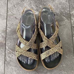 Madewell‎ Sandals Women’s 7 The Aubrey Sandal in Spotted Calf Hair Strappy Shoes